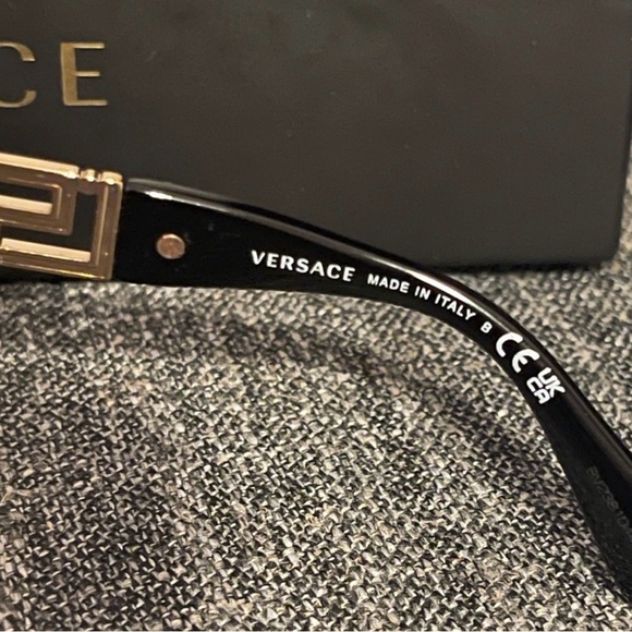 NEW💜VERSACE Bordeaux/Brown,Burgundy Sunglasses 54mm💚<Full inclusion> - Picture 6 of 8